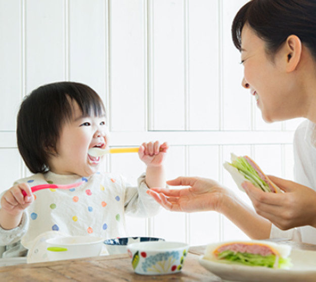 食事シーンイメージ画像