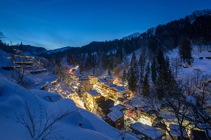 松之山温泉街画像