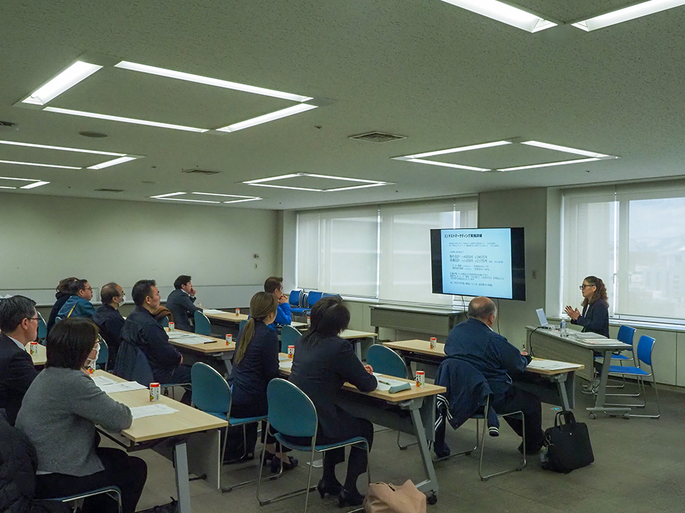 成果報告会の様子